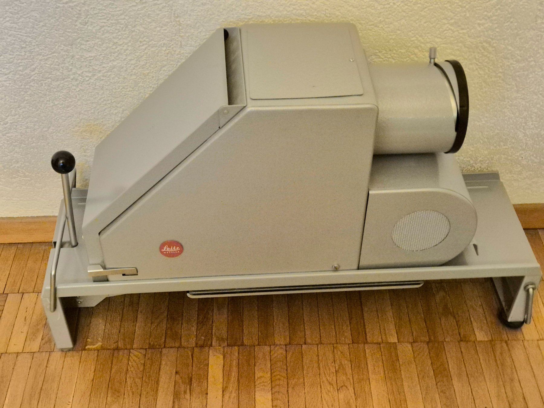 Proiettori: Leitz Episkop Vz 3 – Usato da Monthey venduto da McAuthor 1