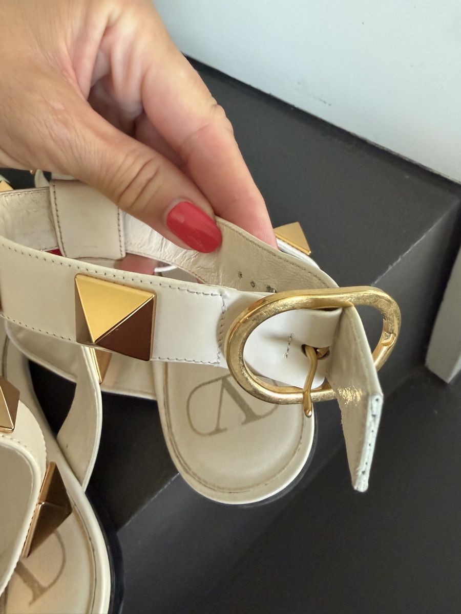 Valentino Scarpe da donna: VALENTINO Roman stud sandals 38.5 – Usato da Steinhausen venduto da Stylelene14 7