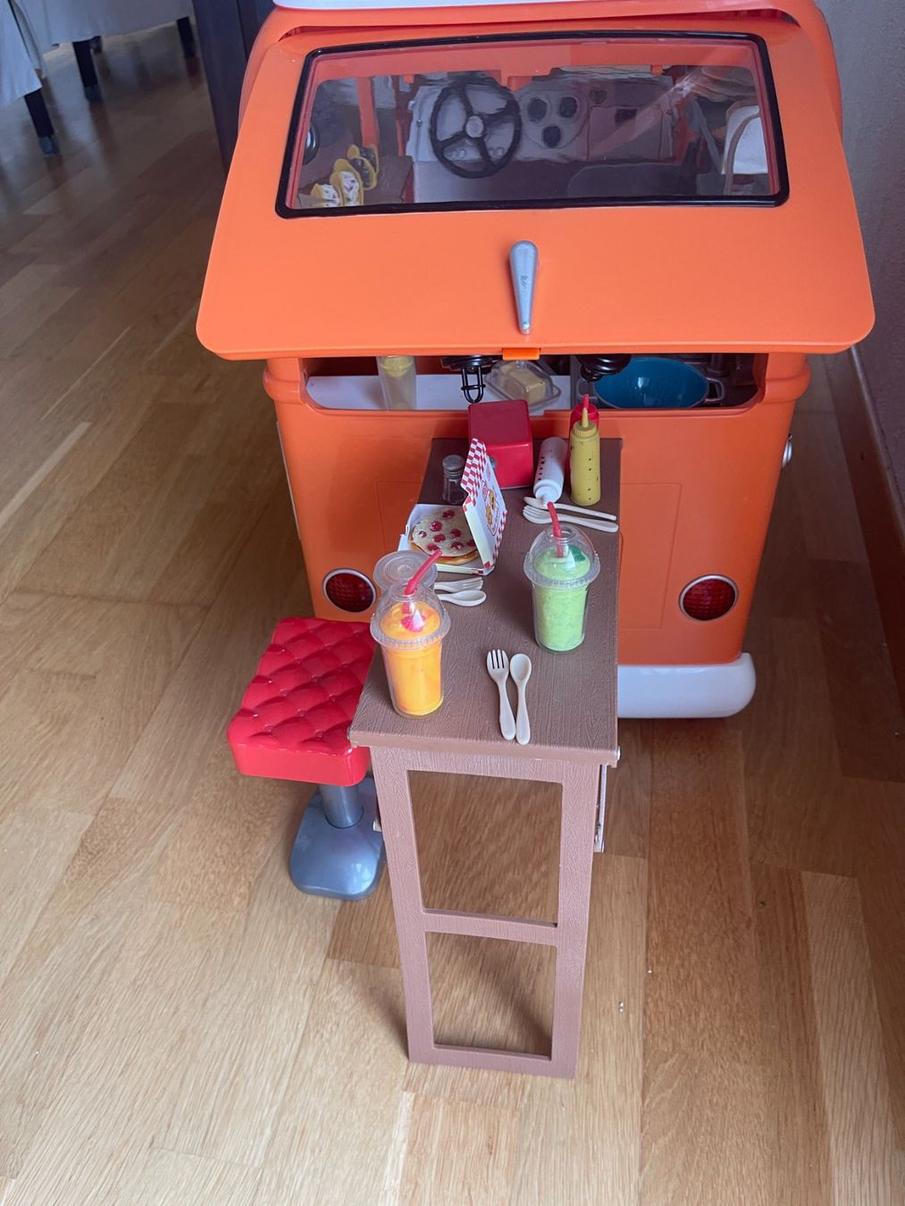 Our Generation Spielzeuge: Our generation Food Truck – Gebraucht aus Greifensee von guteangebote 4