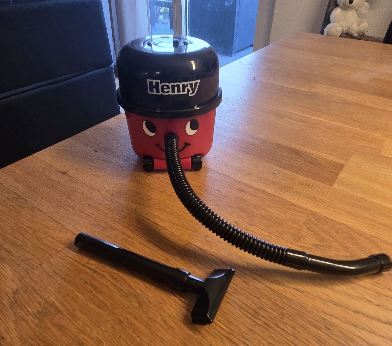 Henry Staubsauger & Zubehör: Henry, der Mini "Tisch- oder PC- Staubsauger" – Neu (gemäss Beschreibung) aus Rafz von leoncupra 1