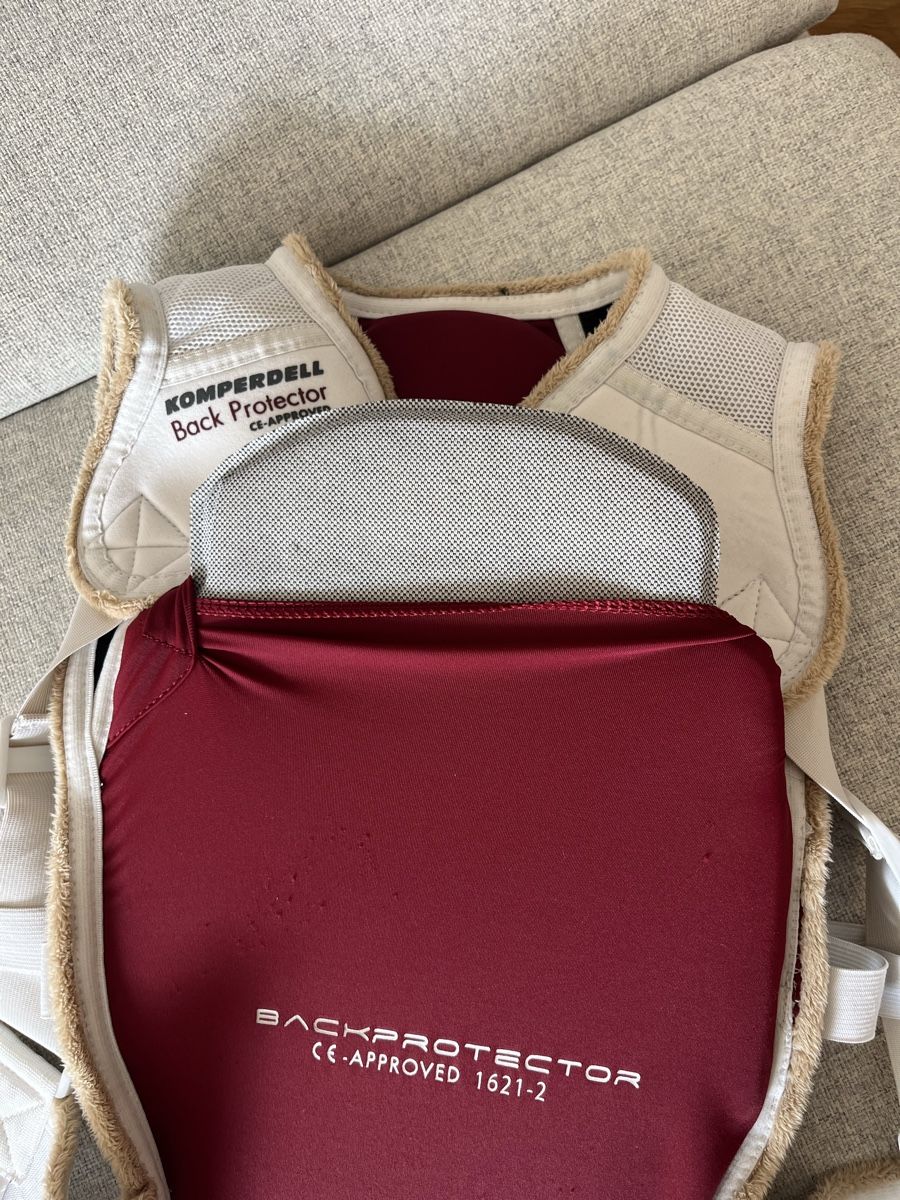 Komperdell Protections: Komperdell Rückenprotektor Grösse S – D'occasion à Frauenfeld par heyLani 5