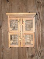 Hasenstall Holz (4 Hasen, 2 Karotten)