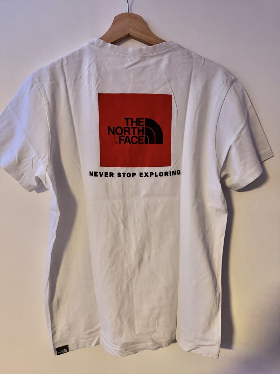 North Face T-shirt: T-shirt The North Face, Taille M – Usato da Boudry venduto da LuigiLoot