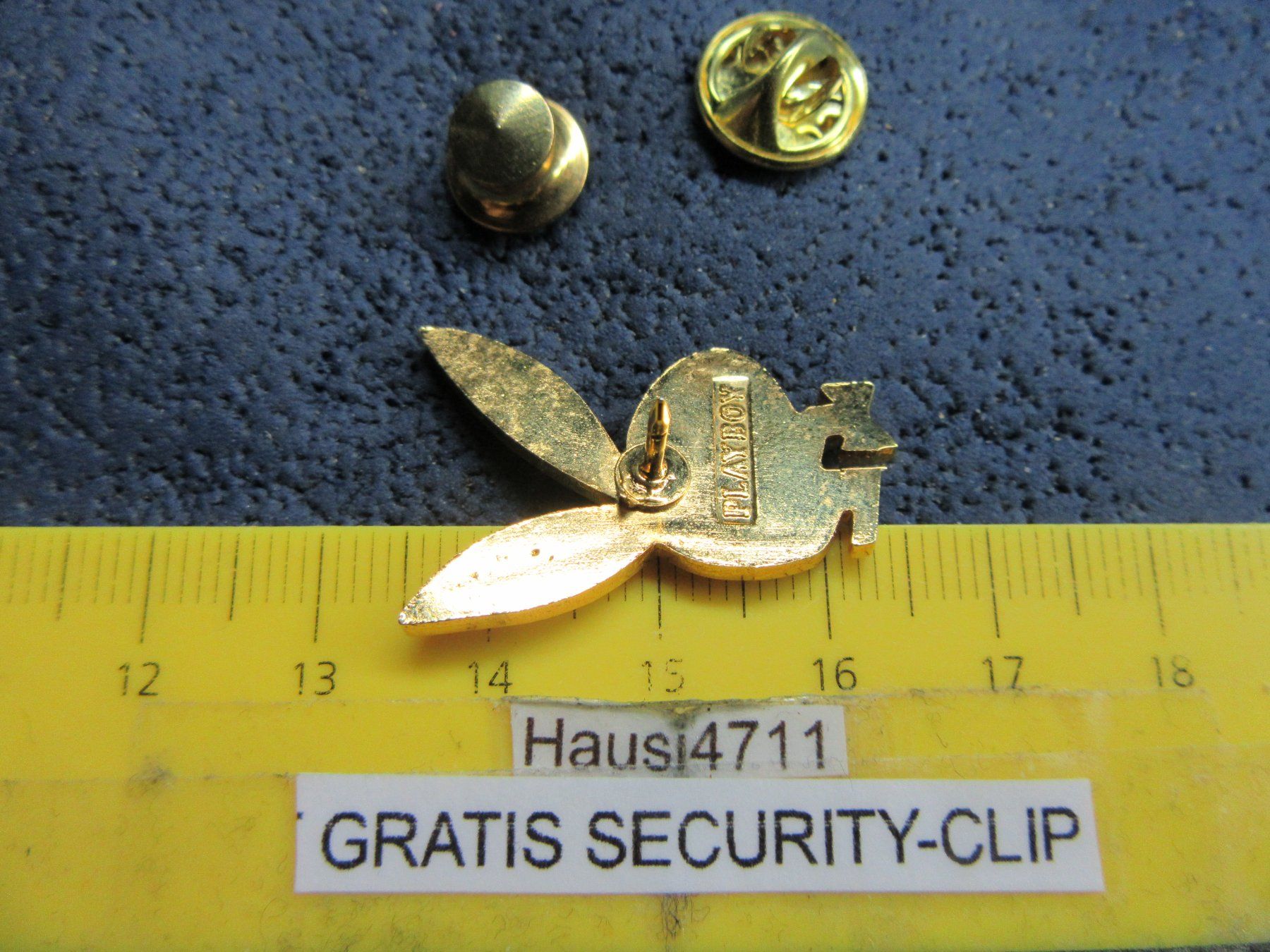 Placchette & Badge: PLAYBOY PIN GOLDIG MIT STEIN ORIGINAL mit SECURITY-CLIP – Usato da Ettingen venduto da Hausi4711 3