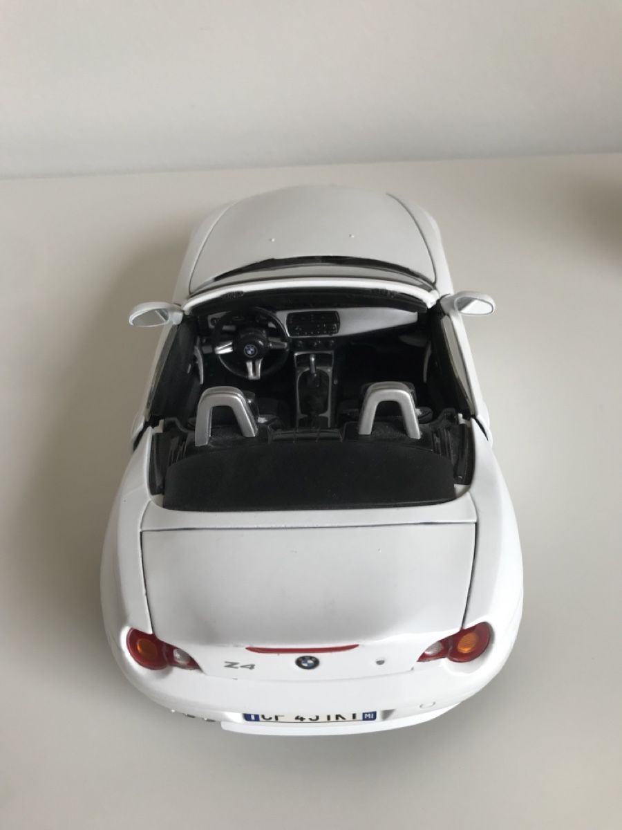 Bburago Modellini d'auto: Bburago 1:18 BMW Z4 – Usato da Meilen venduto da Exclusive00 8