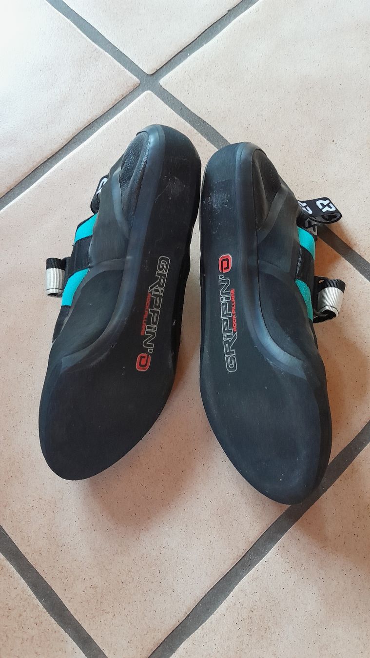Scarpe da uomo: Rock Pillars Kletterschuhe – Usato da Innerthal venduto da System_of_a_down 1