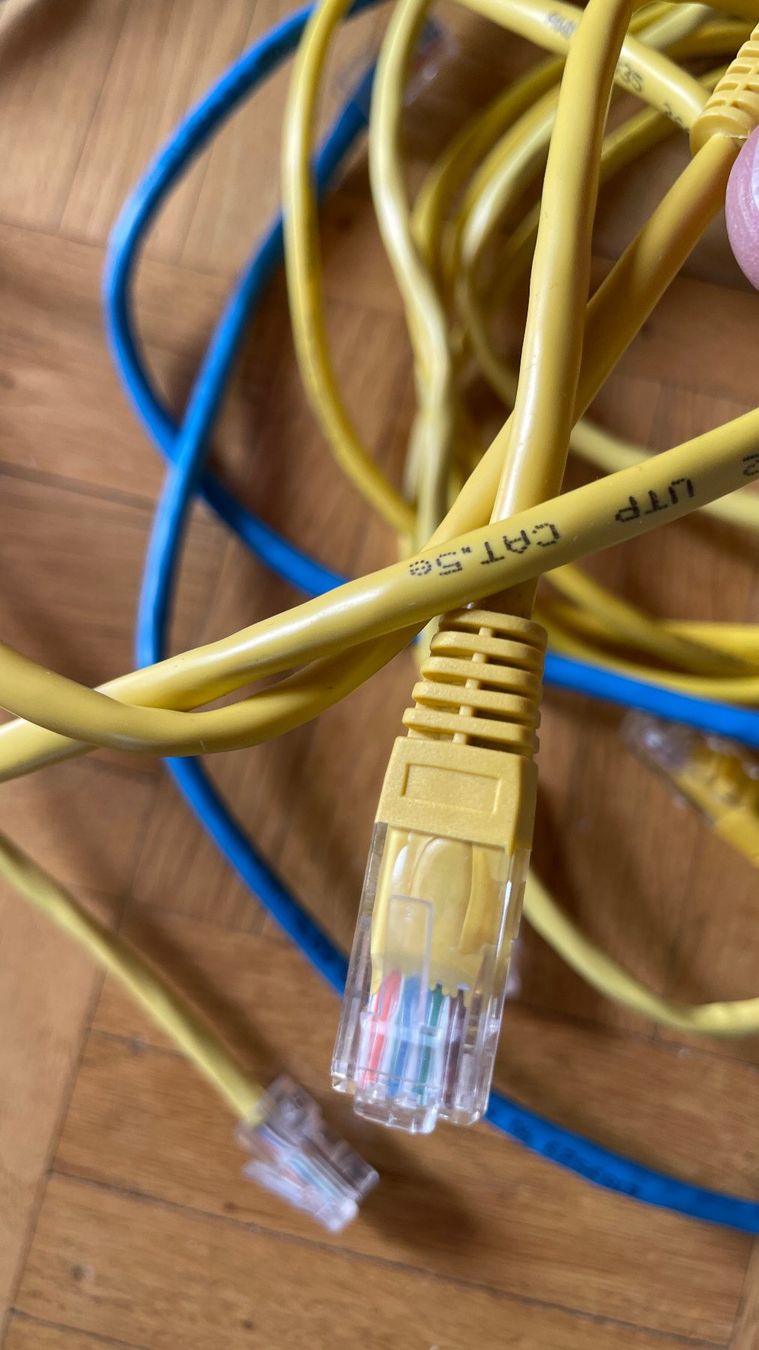 Câbles: 4 Stk. Netzwerkkabel CAT 5e – D'occasion à Glattfelden par cybermaxx 3