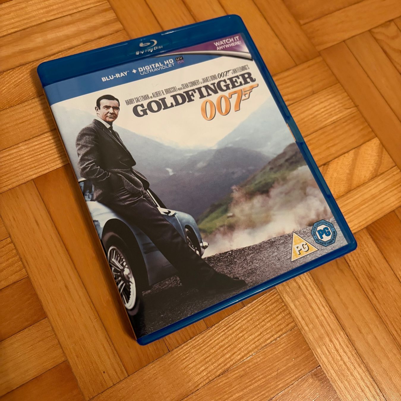 Tutti i DVDs: Goldfinger (Blu-ray, UK-Version, Region Code B) NEU – Nuovo (secondo la descrizione) da Schaffhausen venduto da AMJoho
