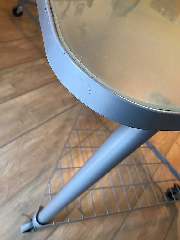 Ikea Scrivanie: Pult, Schreibtisch mit Rollen und Ablagefläche – Usato da Thun venduto da craftswoman 3