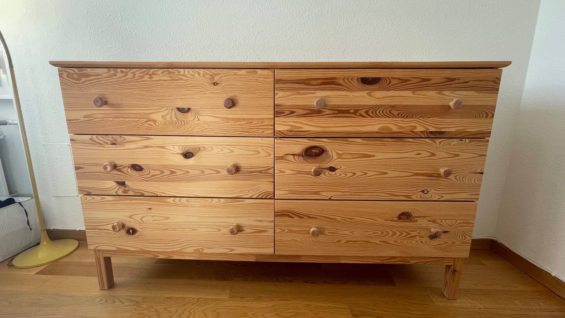 Ikea Commodes: IKEA TARVA Kommode aus Holz – D'occasion à Birmensdorf ZH par nic_rrm2