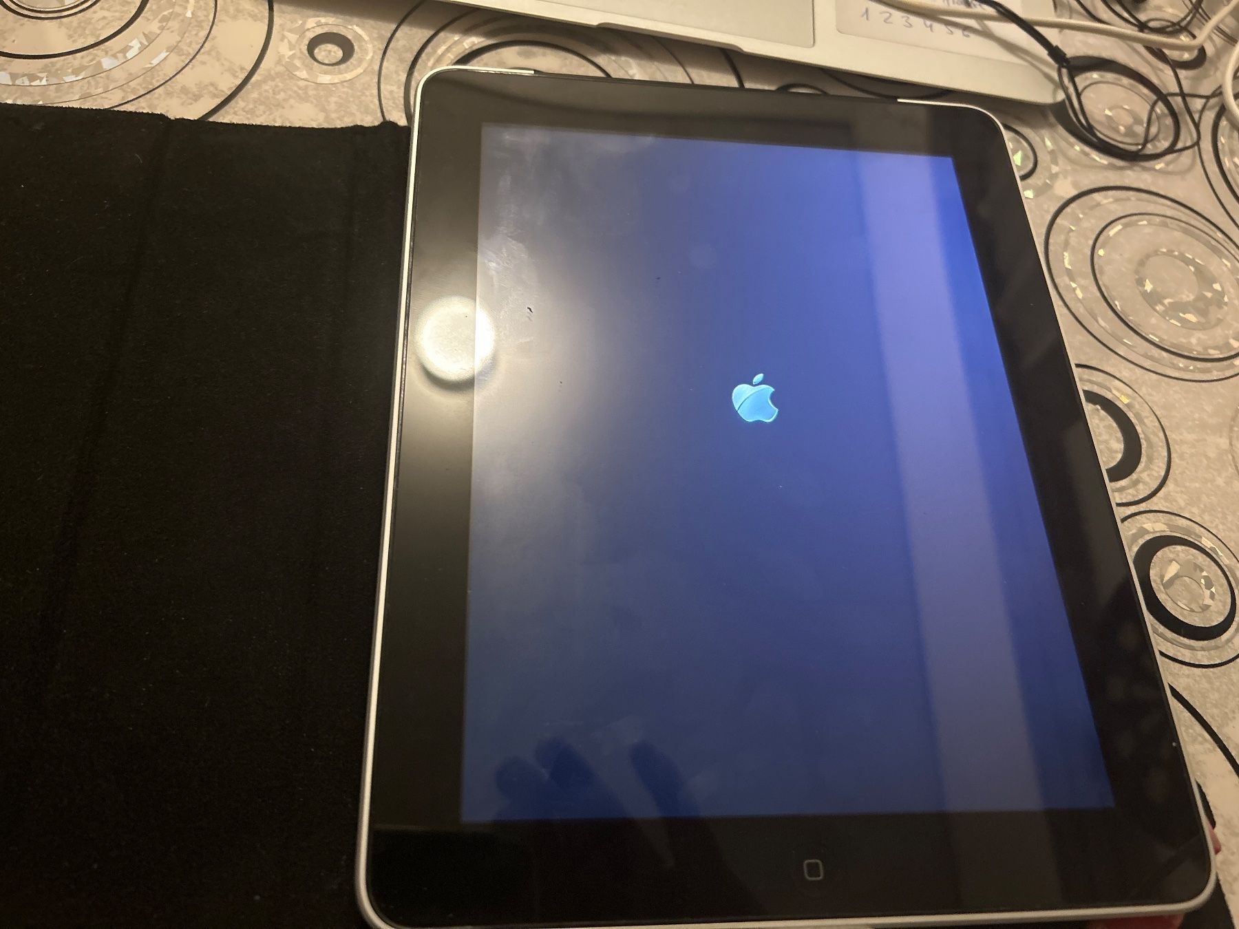 Apple Tablet PC: iPad 16 giga – Defekt aus Gümligen von