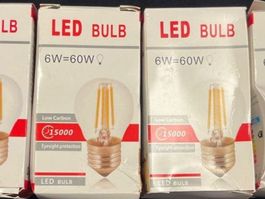 2 LED Glühbirnen 60W, E27