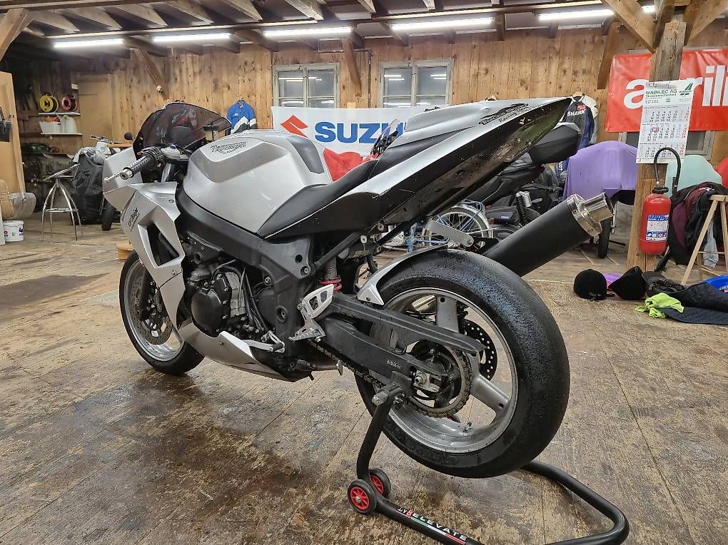 Triumph Sonstige: Triumph Daytona 600 2004 – Gebraucht aus Sonvilier von delex46 4