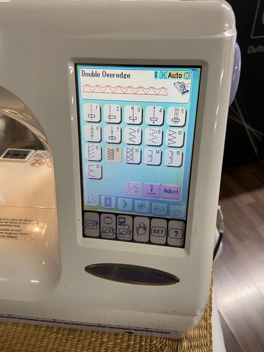 Janome Macchine da cucire: Janome Nähmaschine – Usato da Dietikon venduto da brocki-eyra 4