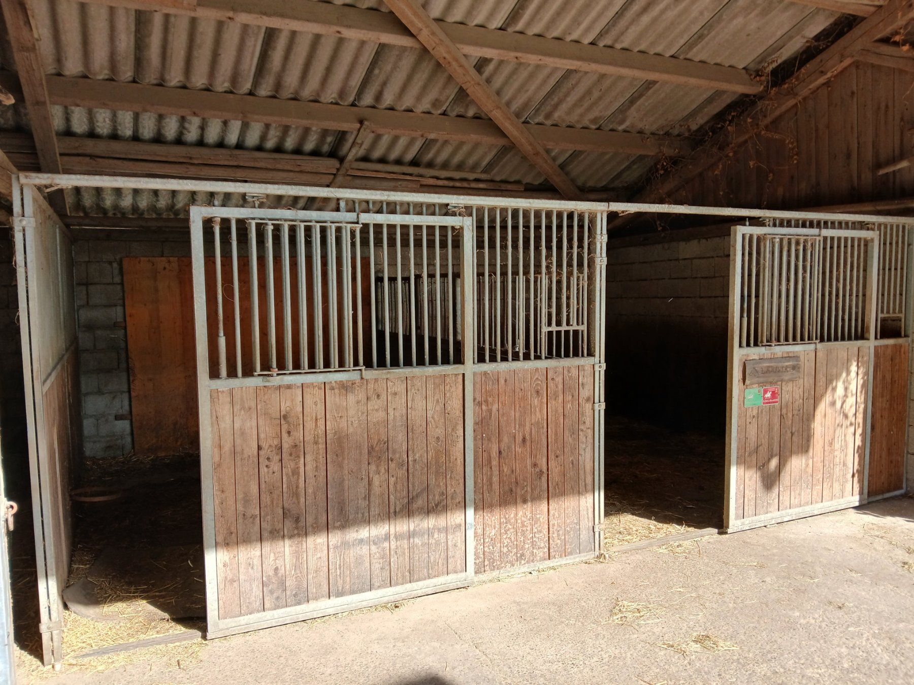 Stallzubehör: 2 Pferdeboxen – Gebraucht aus Fräschels von Kawe58