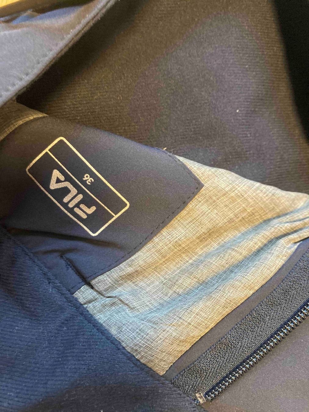 Fila Hosen: Fila Skihose Damen Grösse 36 – Neu und originalverpackt aus Winterthur von phi_hfs7 3