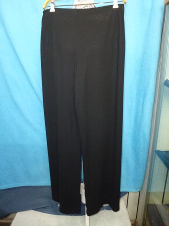 SCHLUPFHOSE SCHWARZ GUMMIZUG IM BUND GR M WEITES BEIN NEU