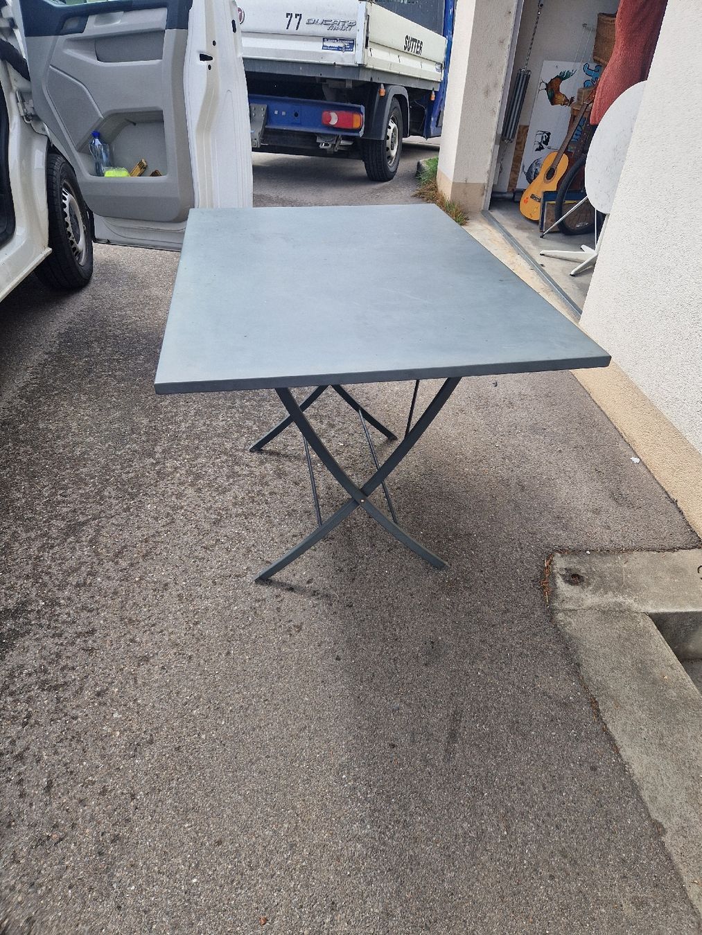 Tische: Klapptisch, Gartentisch, Balkontisch,  Massiv – Gebraucht aus Mörigen von Clio111