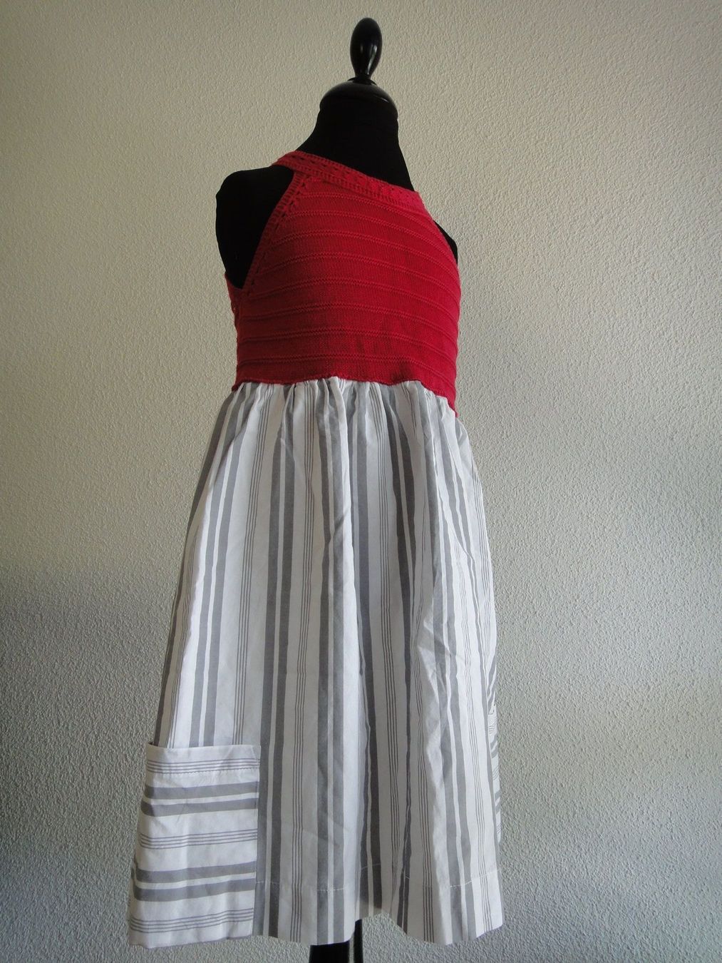 Vestiti & Gonne: Neck Neck Kleid Baumwolle 8 Jahre – Nuovo (secondo la descrizione) da Winterthur venduto da LemonTree5
