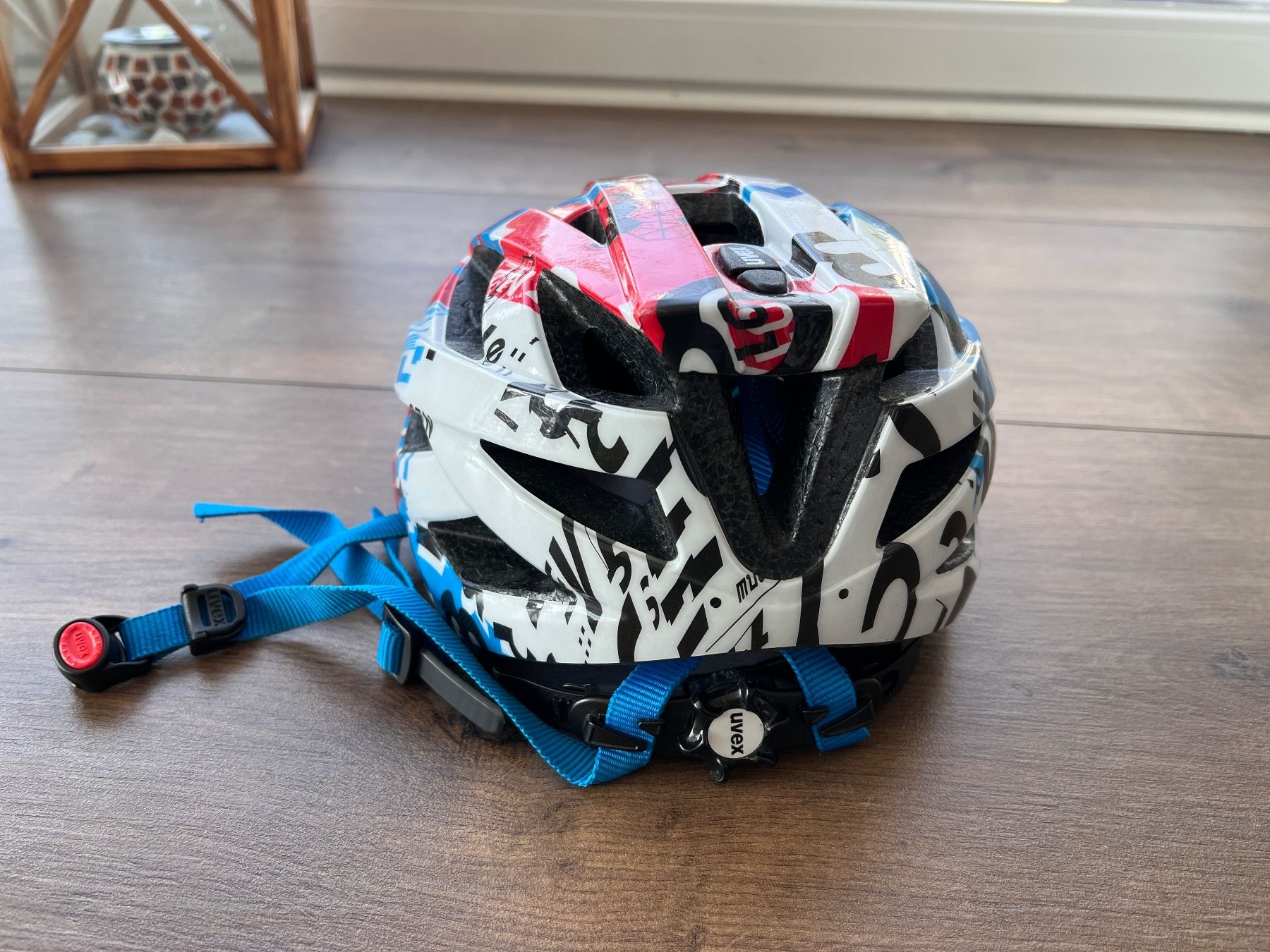 Caschi: Velohelm / Fahrradhelm – Usato da Neerach venduto da Mordilo0 2