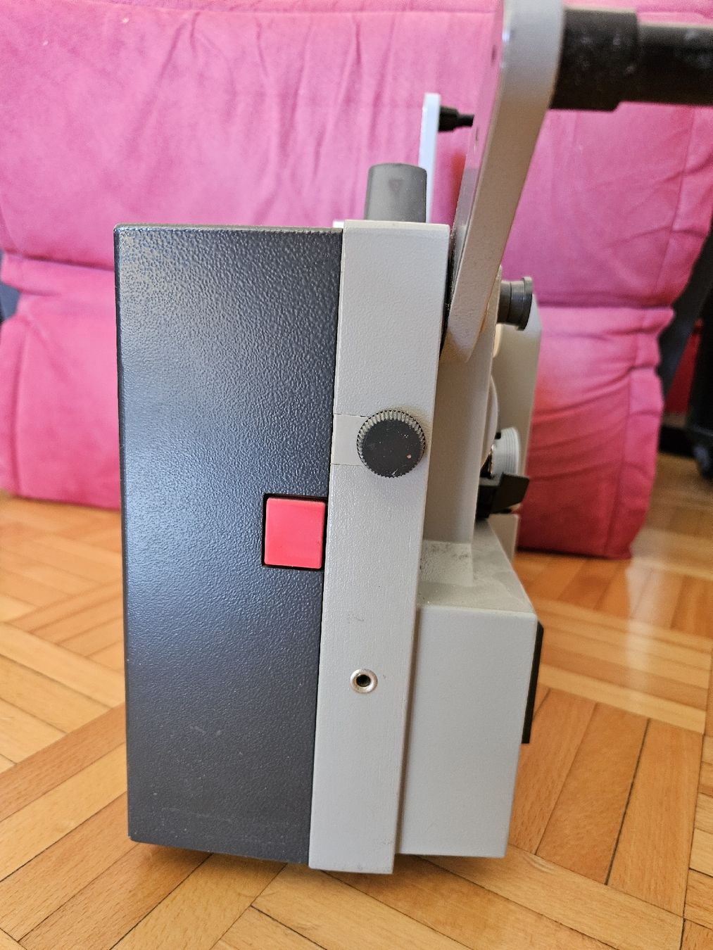 Eumig Vidéoprojecteurs: Projecteur Super8 EUMIG – Défectueux à Couvet par SugarDrops 2