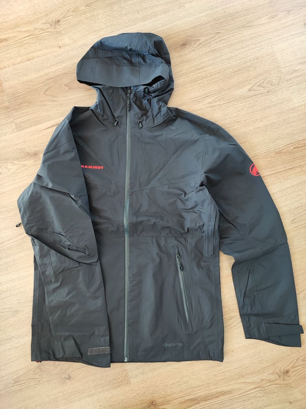 Mammut Giacche: Mammut Goretex Jacke M - NEU – Nuovo (secondo la descrizione) da Ebikon venduto da brombomboli
