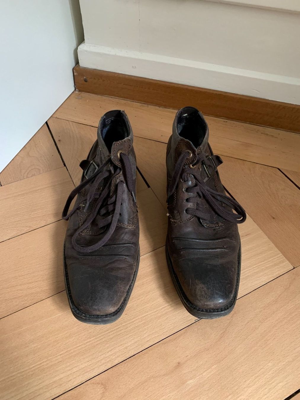 Bugatti Scarpe da uomo: BUGATTI - Leder Stiefelette dunkelbraun – Usato da Zürich venduto da Diazaio 1