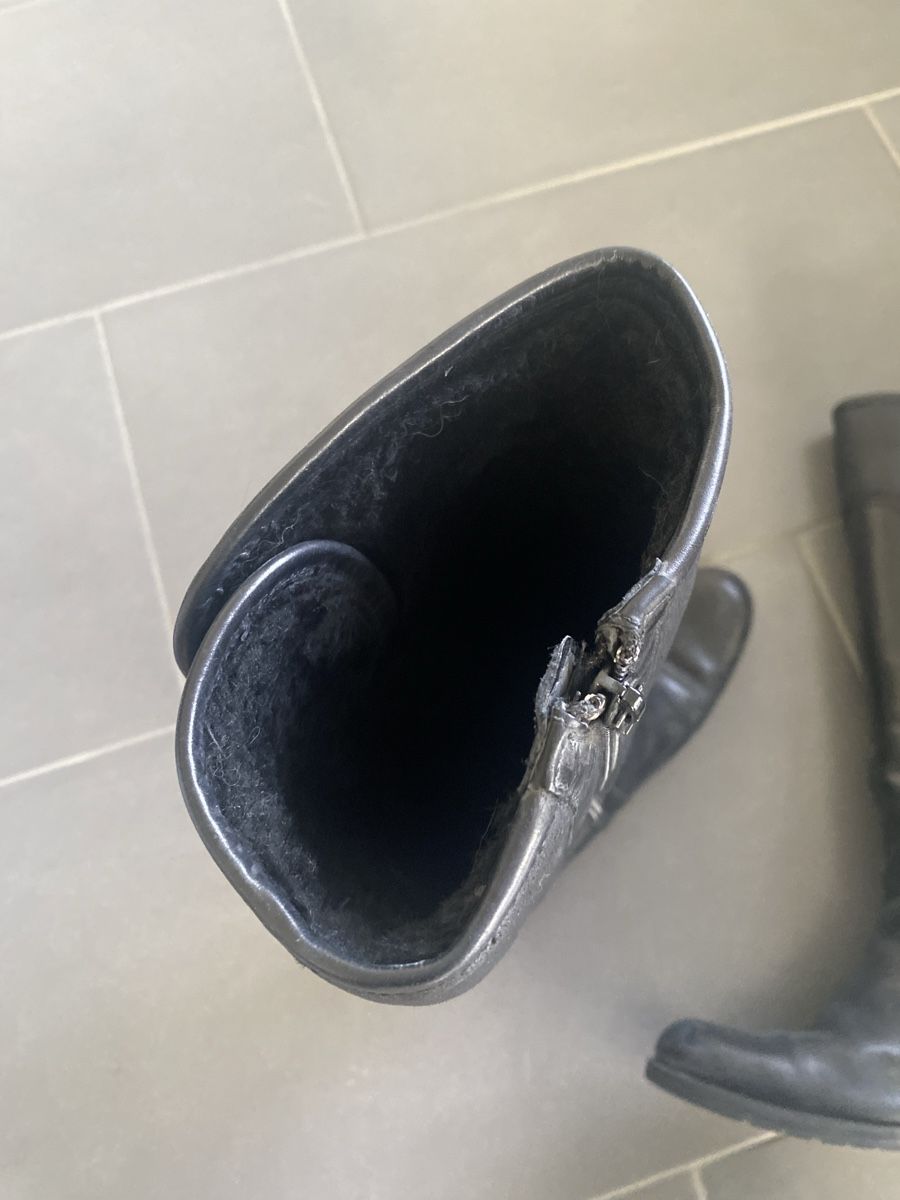 Scarpe da donna: Stiefel schwarz mit Schnallen Grösse 38 – Usato da Alchenflüh venduto da smart- 2
