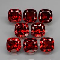 8 geschliffene rote Granate, 6.28ct