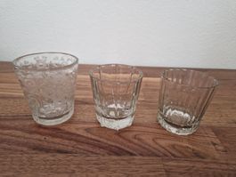 3 Becher, 18. Jh., Flühliglas