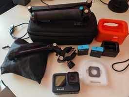GoPro Hero Black 9 with accessories - perfect condition 