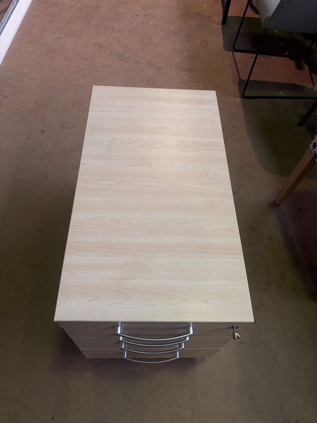 Banconi: Rollcontainer Holzoptik mit 4 Schubladen gebraucht – Usato da Münchenstein venduto da tsp01 1
