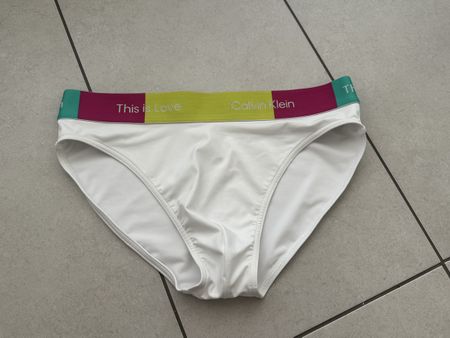 Badehosen Calvin Klein weiss Grösse M neu