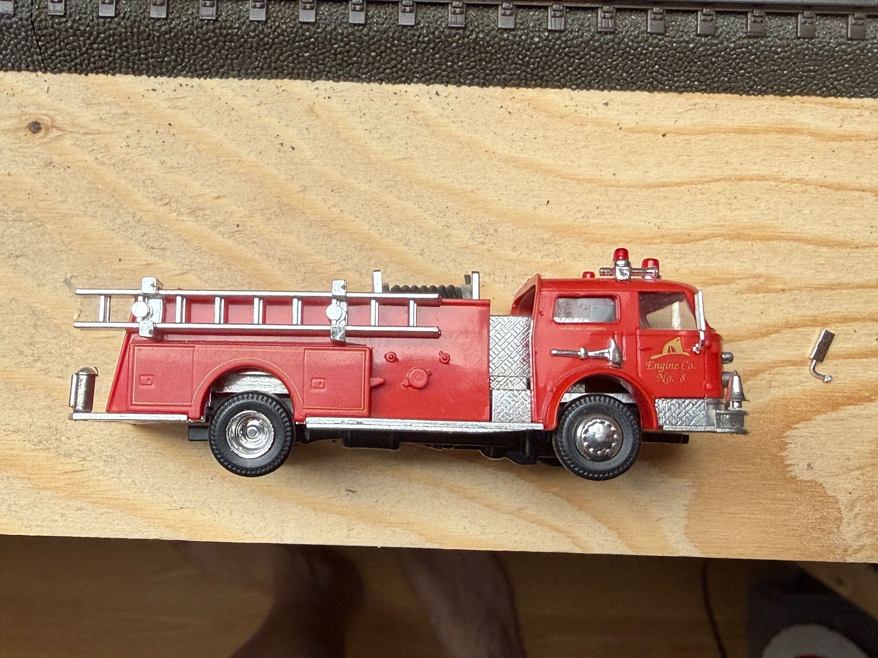 Kit di modellismo & Modellini statici: Camion pompiers US 1/87 – Usato da Morrens VD venduto da YannD02