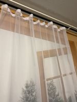 Weisser Vorhang halbtransparent mit Faltenband 