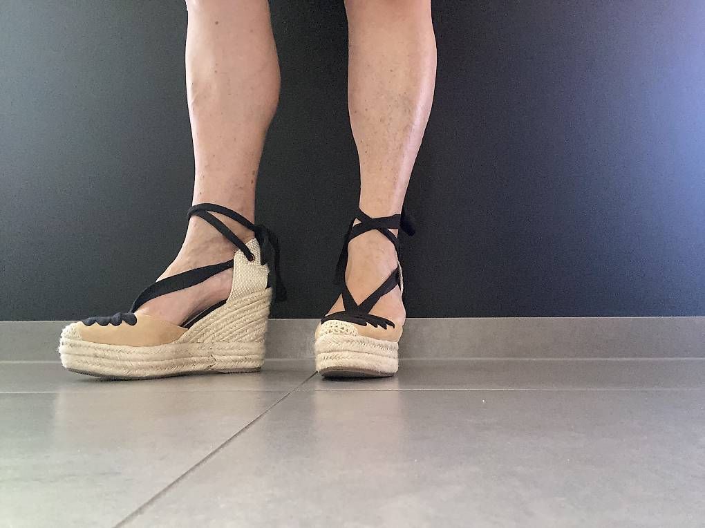Scarpe da donna: Sandales Espadrilles Taille 39 – Usato da Cheseaux-Lausanne venduto da Fannelle01