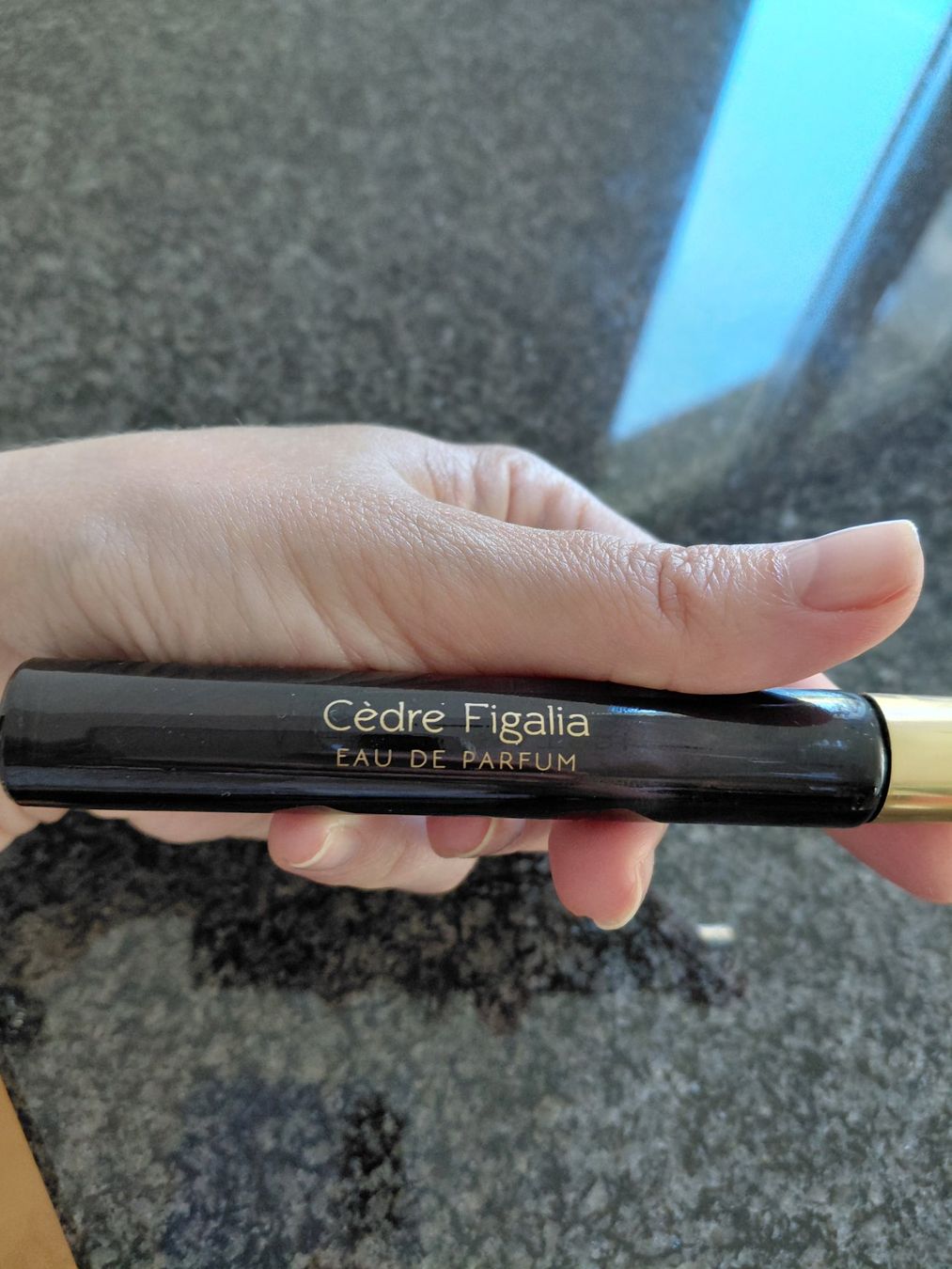 Profumi & Eau de Toilette: Cedre Figalia Atelier Materi 10 ml – Usato da Root venduto da olg_b2b9 1