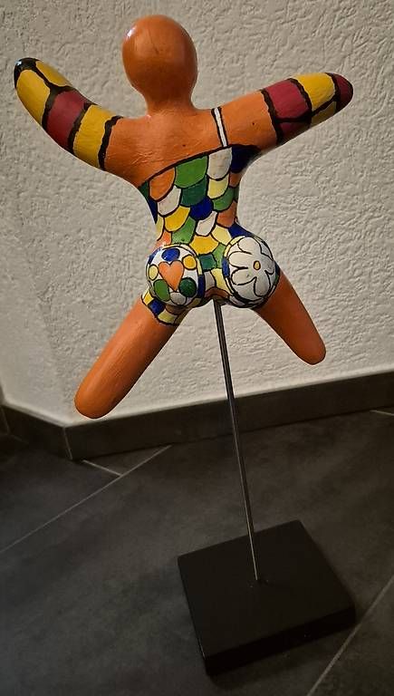Statuette: Nana – Usato da Duggingen venduto da melruns 1