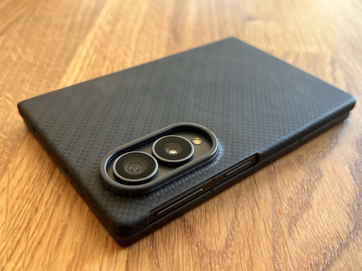 Samsung Telefoni cellulari / Smartphones: Samsung Galaxy Fold 8 – Nuovo (secondo la descrizione) da Zürich venduto da Koivusaari 5