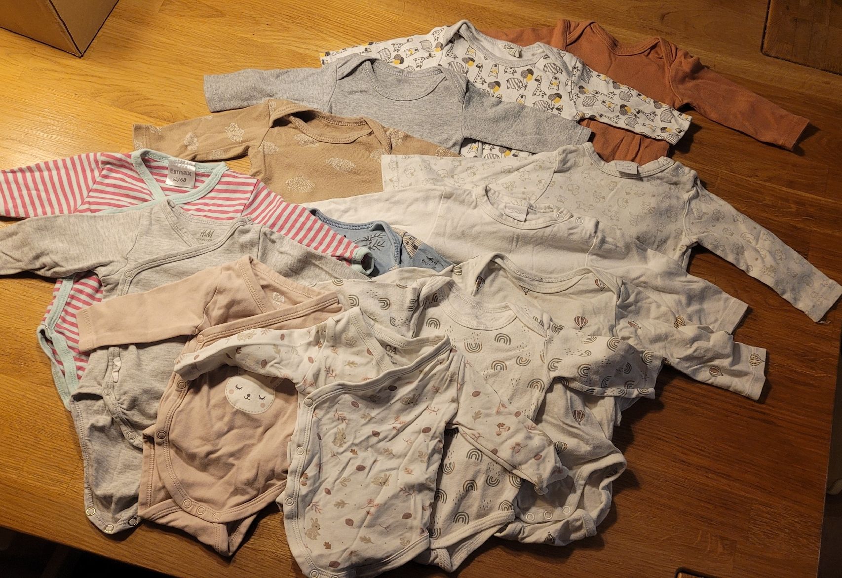 Lotti & Set di vestiti: Babykleider, Grösse 62/68 – Usato da Uetendorf venduto da Heyhey3661 2