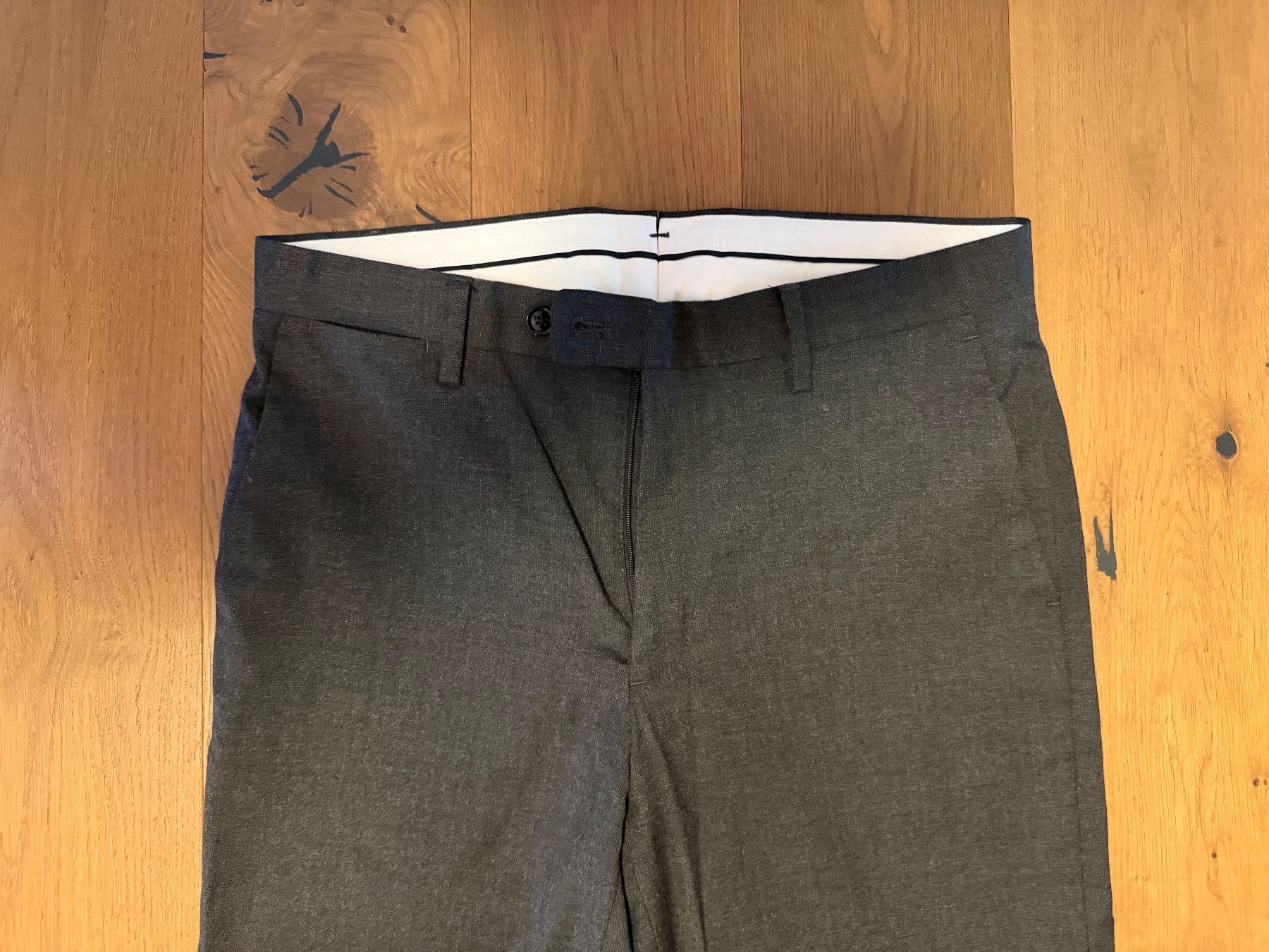 Mango Jeans: Mango Man Slim Fit Stoffhose Anthrazit EU 40 – Gebraucht aus Oberwil BL von noe_25q5 3