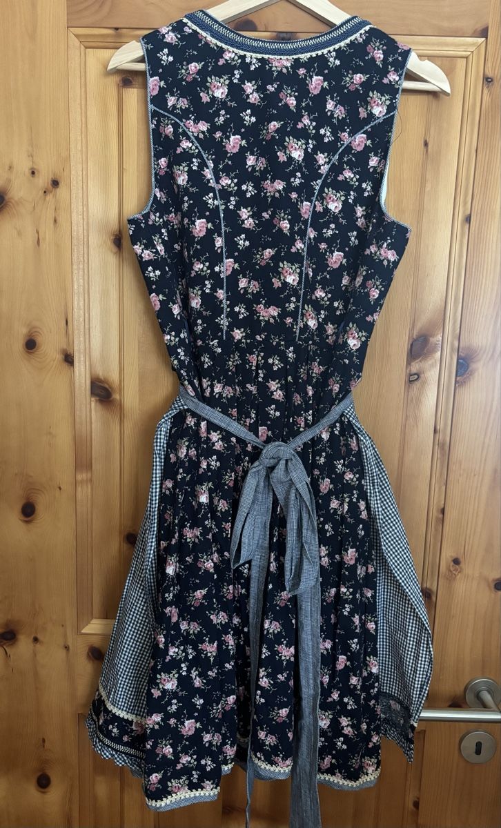 Krüger Kleider: Dirndl von Krüger Madl – Neu (gemäss Beschreibung) aus Celerina von Heli87 2