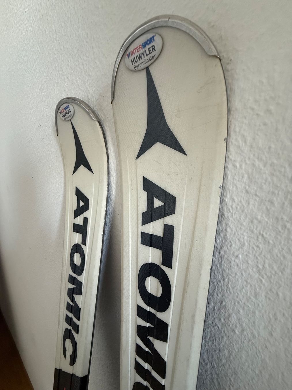 Atomic Sci: Atomic Redster RX Skis - Great Condition for Winter Fun! – Usato da Wädenswil venduto da mai_r7qm 2