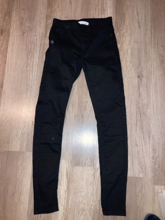 Schwarze Jeggings