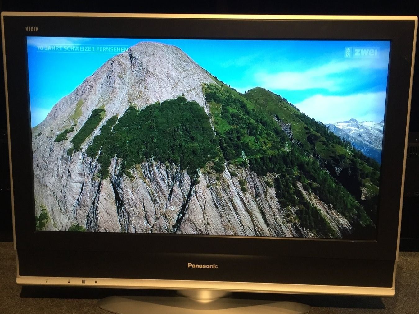 Panasonic Fernseher: Panasonic TX-D32LF72 – Gebraucht aus Würenlingen von Schneiderhifi 1