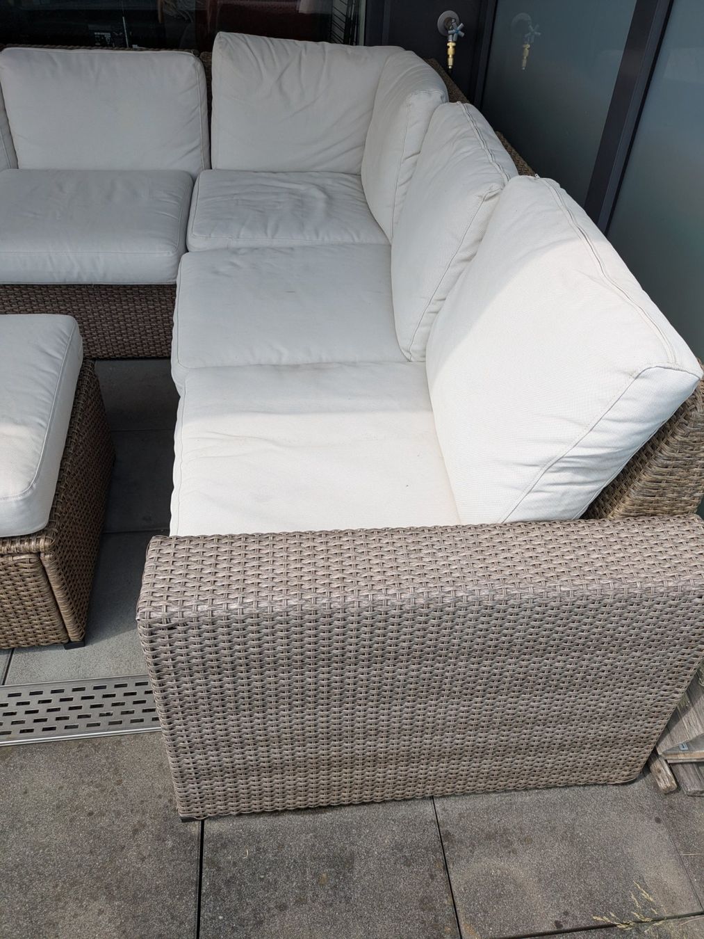 Sofas: Gebrauchte modulare Gartenlounge mit Hocker – Gebraucht aus Baden von fed_9xjj 2