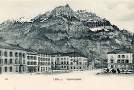 Glarus   GL   -    Spielhofplatz     ca.  1 9 0 0
