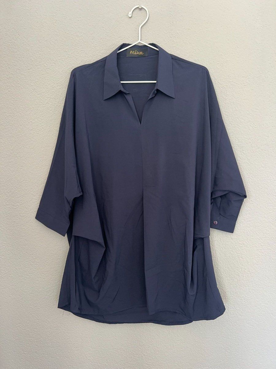 Blusen: dunkelblaue MiWa Bluse, OneSize – Gebraucht aus Muri b. Bern von michellew23
