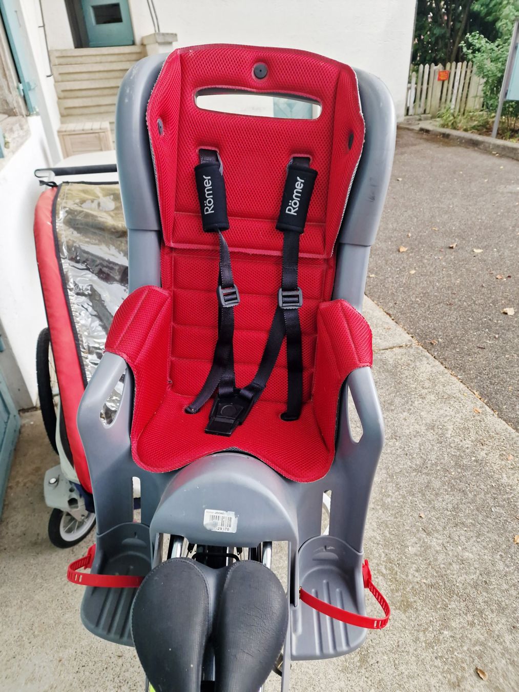 Sièges auto: Römer Velo Kindersitz – D'occasion à Hallau par CHACLA
