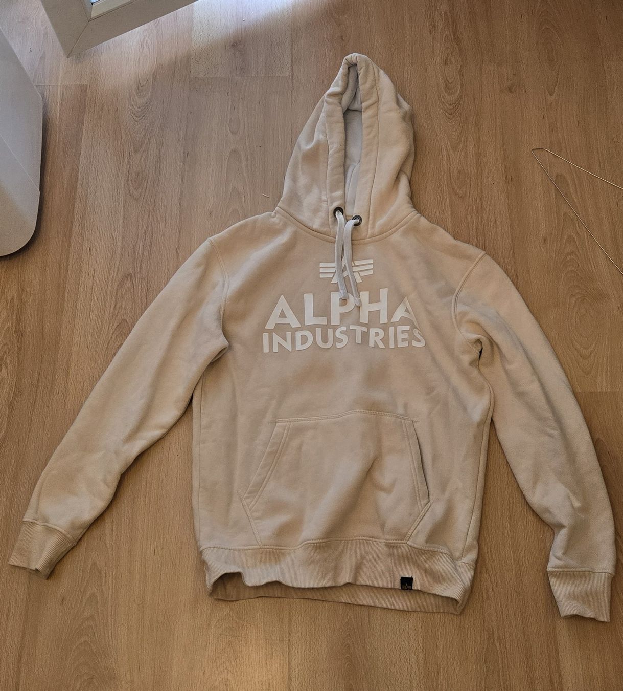 Alpha Industries Pullover & Sweatshirts: Alpha Industries Foam Print Hoodie – Gebraucht aus Oberrieden von draffy
